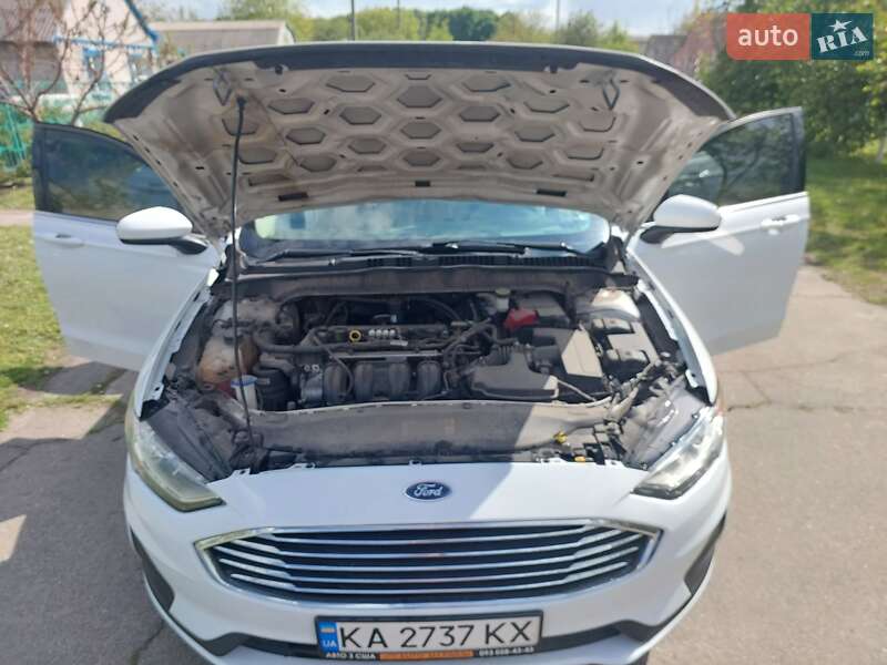 Седан Ford Fusion 2019 в Києві