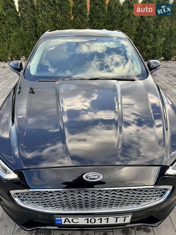 Седан Ford Fusion 2018 в Луцке