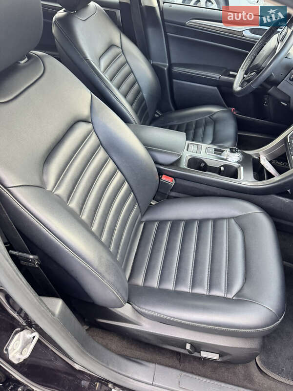 Седан Ford Fusion 2018 в Луцке