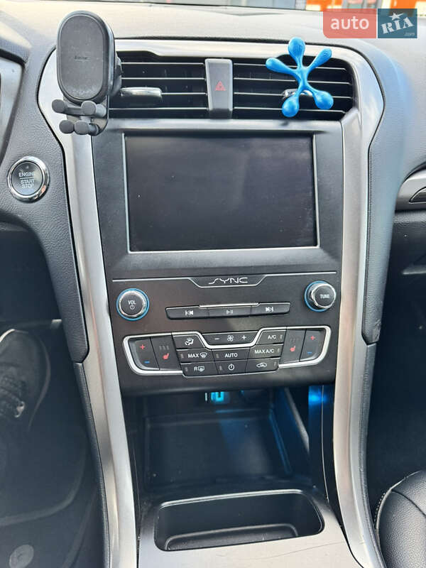 Седан Ford Fusion 2018 в Луцке