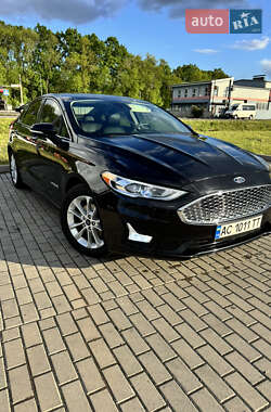 Седан Ford Fusion 2018 в Луцьку