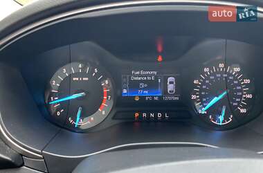 Седан Ford Fusion 2018 в 