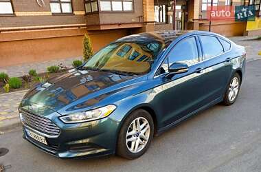 Седан Ford Fusion 2016 в 