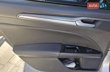 Седан Ford Fusion 2014 в 