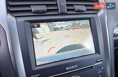 Седан Ford Fusion 2014 в 