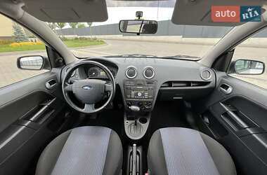 Хэтчбек Ford Fusion 2007 в 