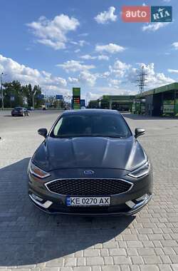 Седан Ford Fusion 2017 в 