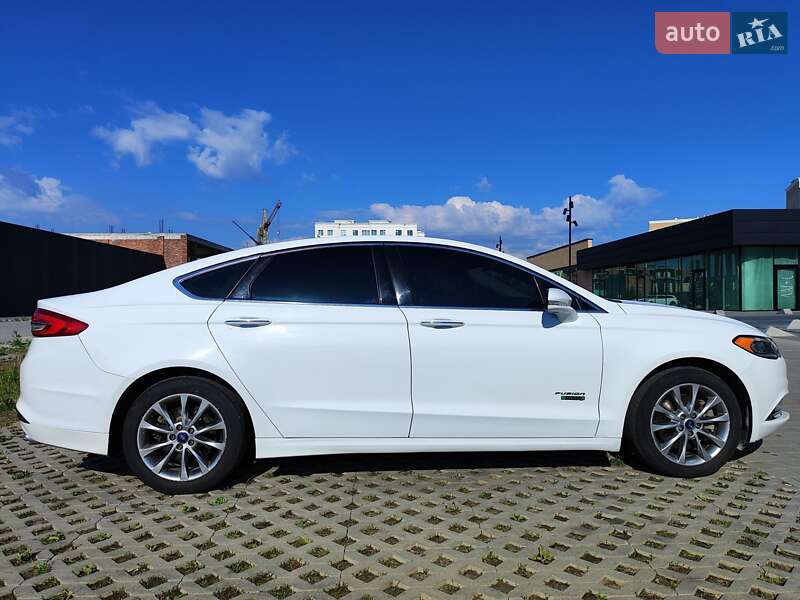 Седан Ford Fusion 2017 в Хмельницком
