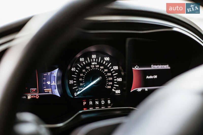 Седан Ford Fusion 2016 в Остроге