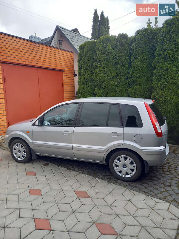Хетчбек Ford Fusion 2009 в Рівному