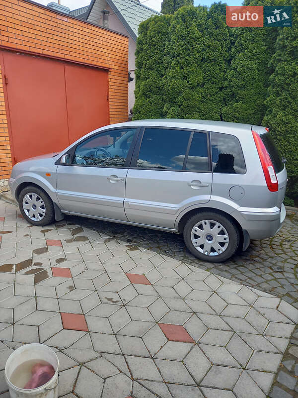 Хетчбек Ford Fusion 2009 в Рівному