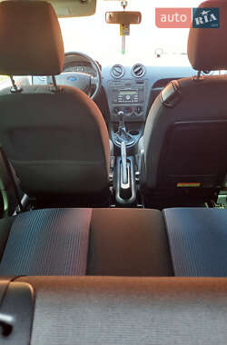 Хэтчбек Ford Fusion 2009 в 