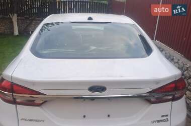 Седан Ford Fusion 2017 в 
