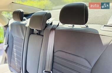 Седан Ford Fusion 2020 в 