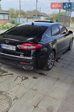 Седан Ford Fusion 2019 в 