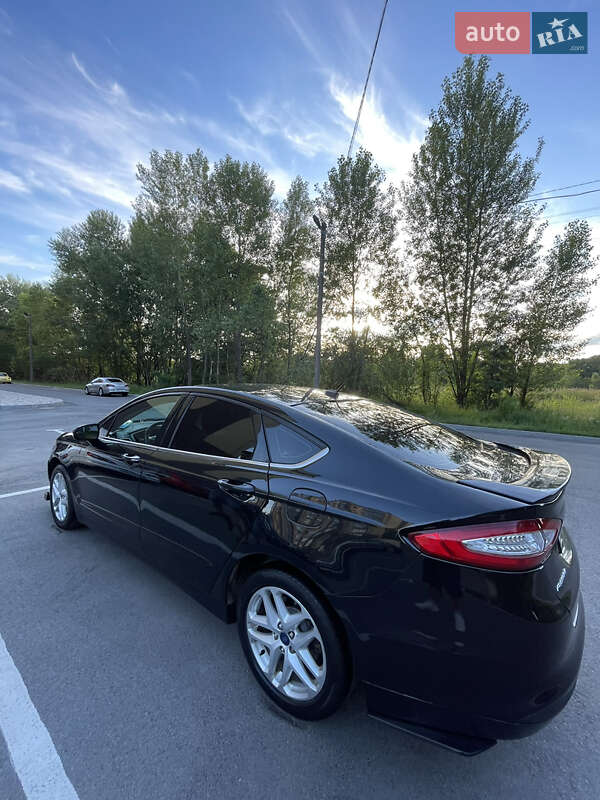 Седан Ford Fusion 2014 в Чернигове