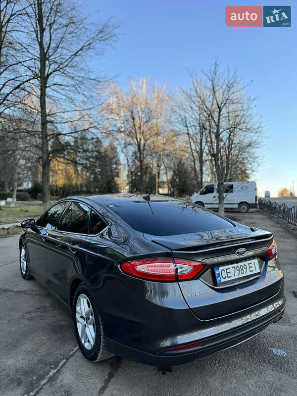 Седан Ford Fusion 2015 в Кицмани