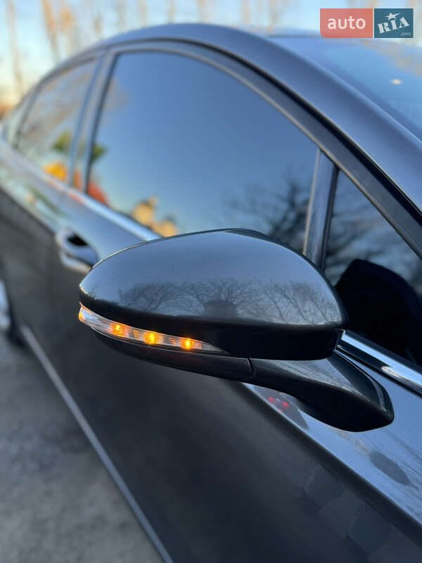 Седан Ford Fusion 2015 в Кицмани