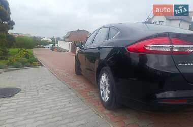 Седан Ford Fusion 2018 в 