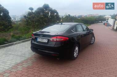Седан Ford Fusion 2018 в 