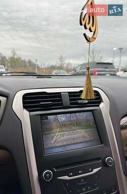 Седан Ford Fusion 2014 в 