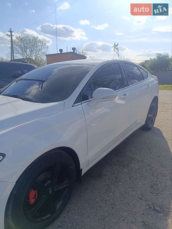 Седан Ford Fusion 2015 в Ахтырке