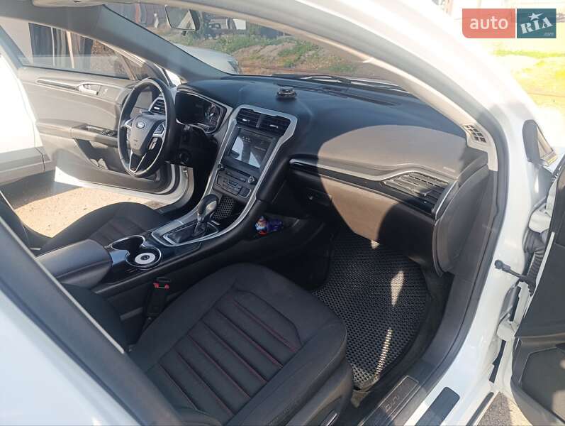 Седан Ford Fusion 2015 в Ахтырке