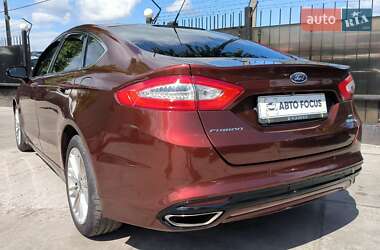 Седан Ford Fusion 2015 в 