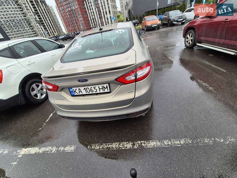 Седан Ford Fusion 2015 в Києві