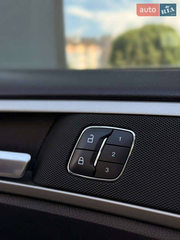 Седан Ford Fusion 2015 в Трускавце