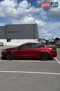 Седан Ford Fusion 2017 в 
