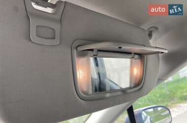 Седан Ford Fusion 2012 в 