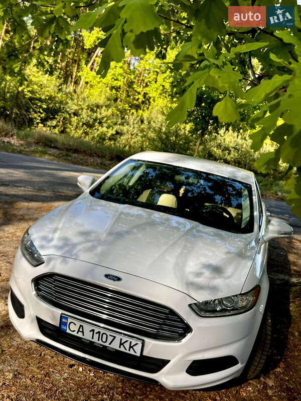 Седан Ford Fusion 2014 в Корсуне-Шевченковском