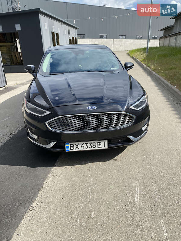Седан Ford Fusion 2018 в Києві