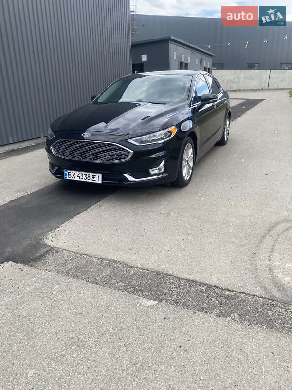 Седан Ford Fusion 2018 в Києві