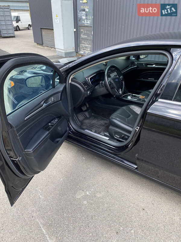 Седан Ford Fusion 2018 в Києві