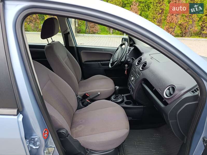 Хэтчбек Ford Fusion 2007 в Ивано-Франковске