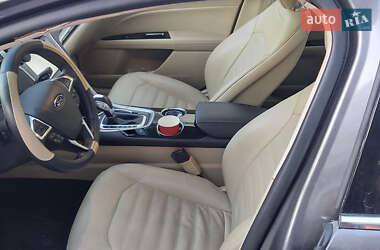 Седан Ford Fusion 2013 в 