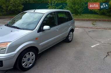 Хэтчбек Ford Fusion 2009 в 