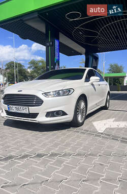 Седан Ford Fusion 2015 в 