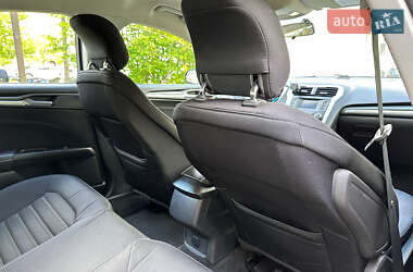 Седан Ford Fusion 2014 в 