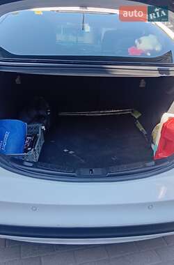 Седан Ford Fusion 2017 в 