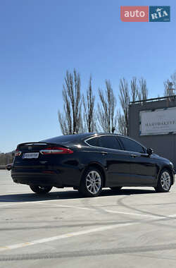 Седан Ford Fusion 2020 в 