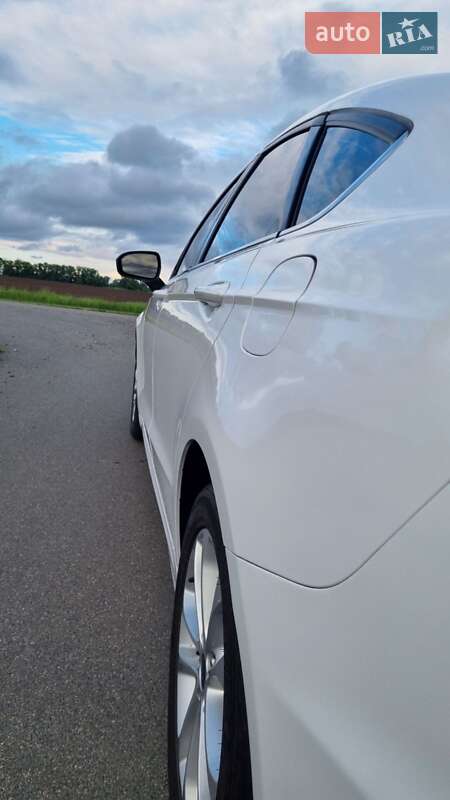 Седан Ford Fusion 2019 в Києві