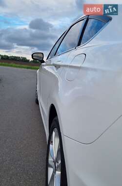 Седан Ford Fusion 2019 в 