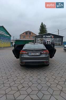 Седан Ford Fusion 2018 в 