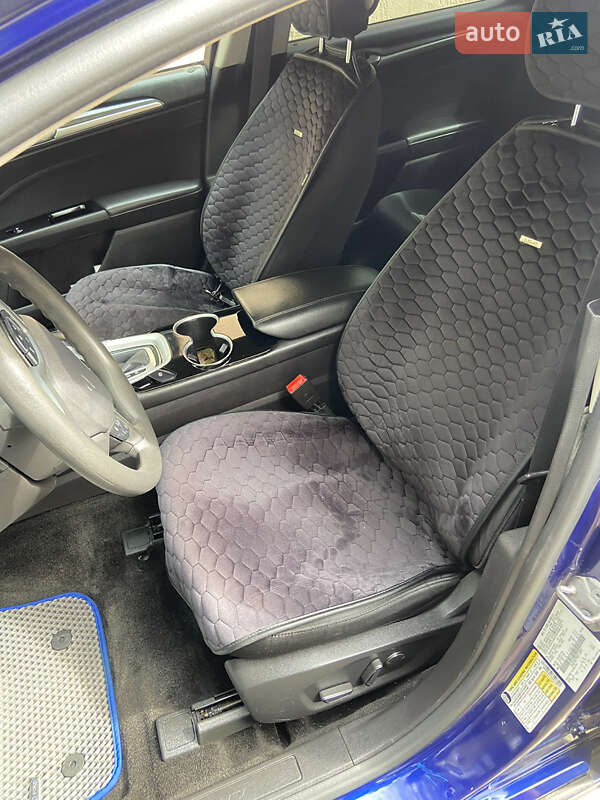 Седан Ford Fusion 2015 в Житомирі