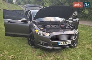 Седан Ford Fusion 2015 в 