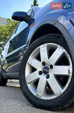 Хэтчбек Ford Fusion 2006 в 