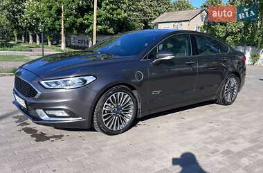 Седан Ford Fusion 2017 в 